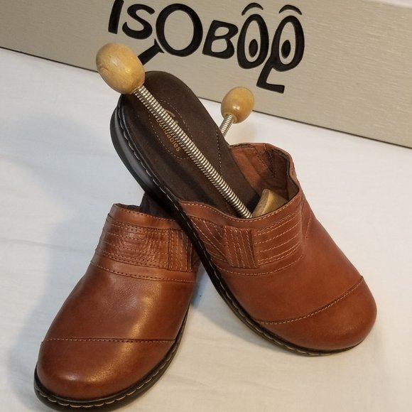 clarks ladies mules and clogs